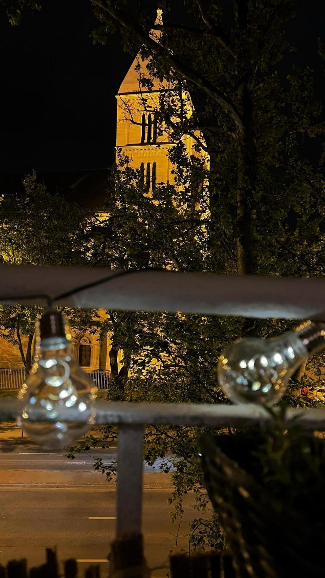 West Budapest Apartman Eksteriør bilde