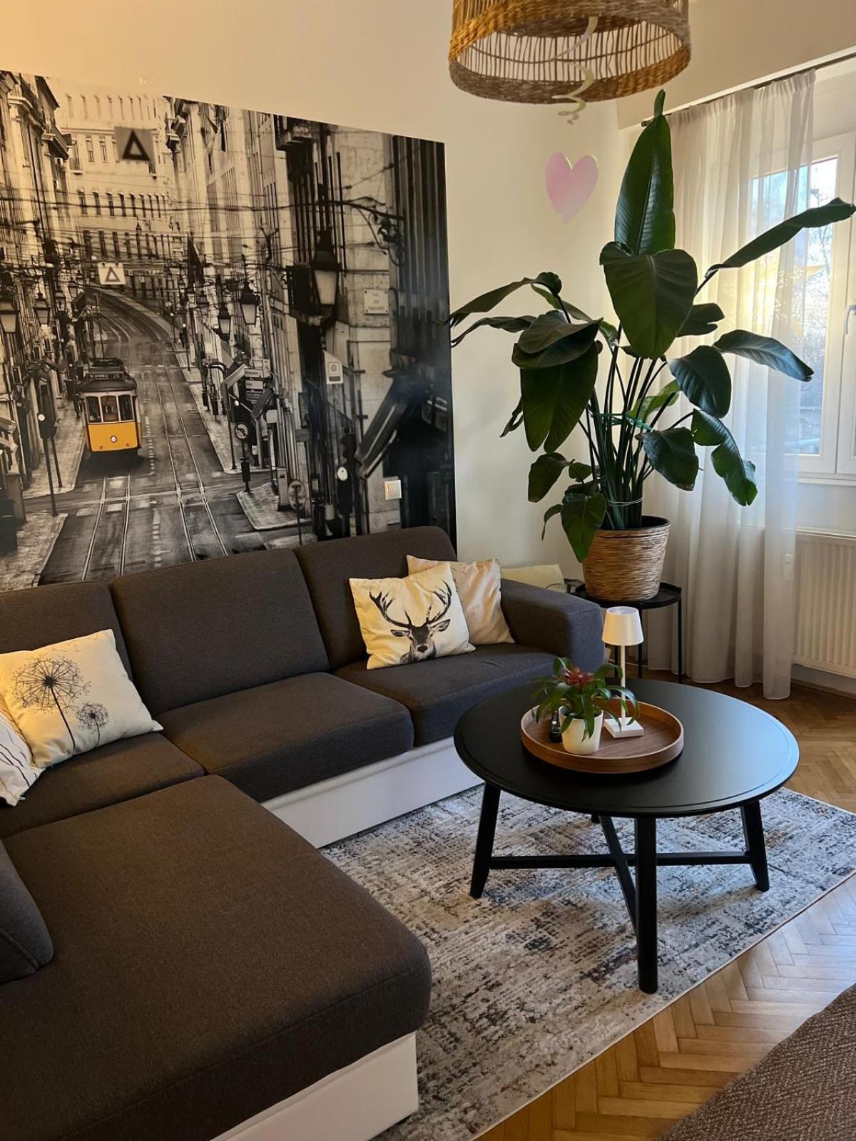 West Budapest Apartman Eksteriør bilde